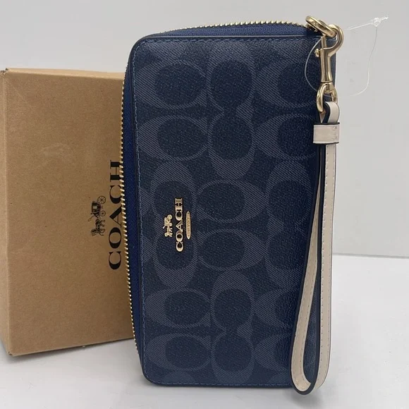Coach Long Zip Around Wallet Wristlet In Signature Canvas Gold/DENIM MULTI
NWT - Picture 1 of 16